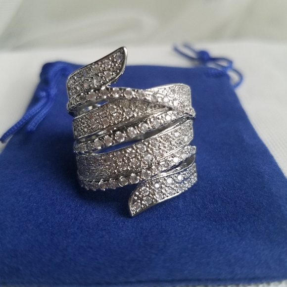 Swarovski Elements 925 Sterling Silver Contemporary Statement Ring NEW - Picture 7 of 13